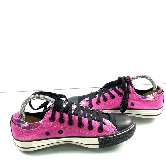 Converse - Picture 8 of 9